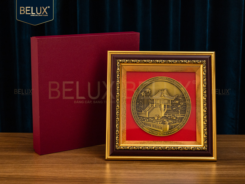 Tranh mặt đĩa Chùa Một Cột bằng đồng 26x26cm